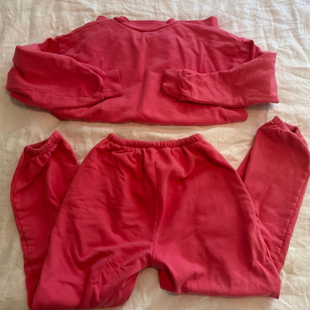 Heavy Manners Airport Sweat suit in Bubble pink - Picture 3 of 6